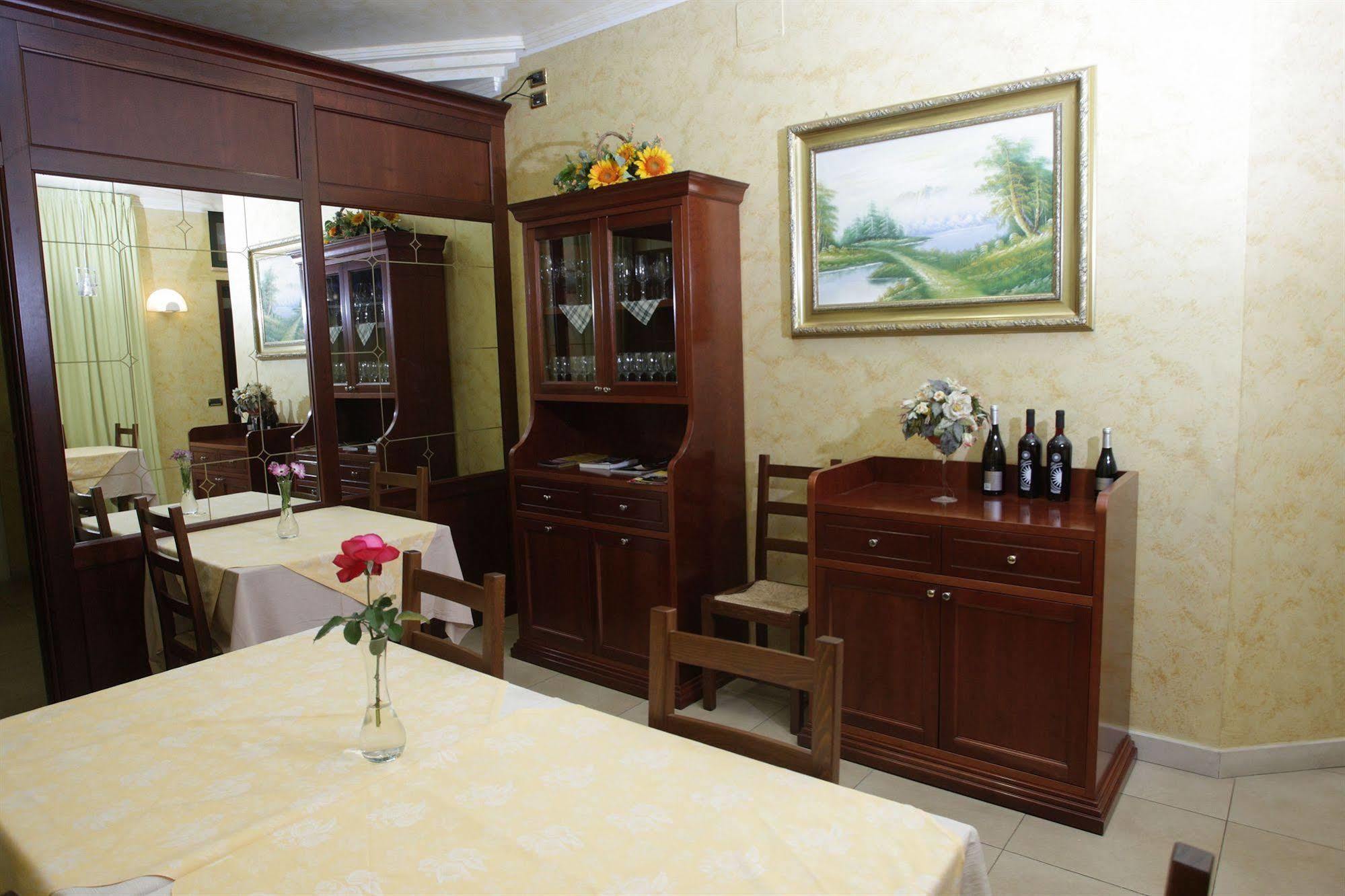 Pino Hotel Gizzeria Dış mekan fotoğraf