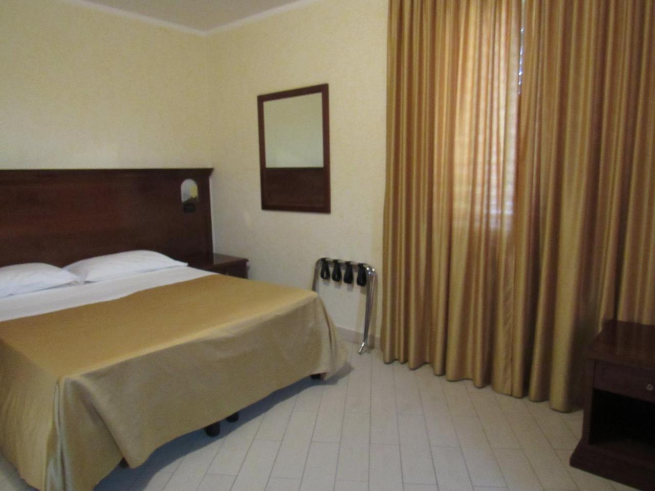 Pino Hotel Gizzeria Dış mekan fotoğraf
