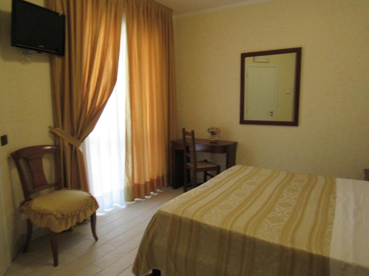 Pino Hotel Gizzeria Dış mekan fotoğraf