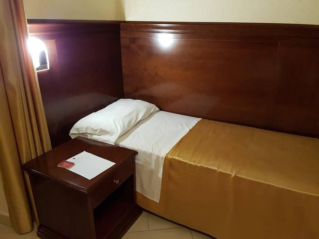 Pino Hotel Gizzeria Dış mekan fotoğraf